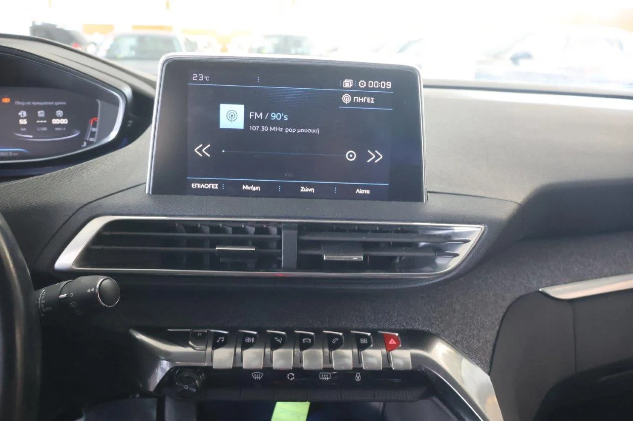 Peugeot 3008 - View model 28