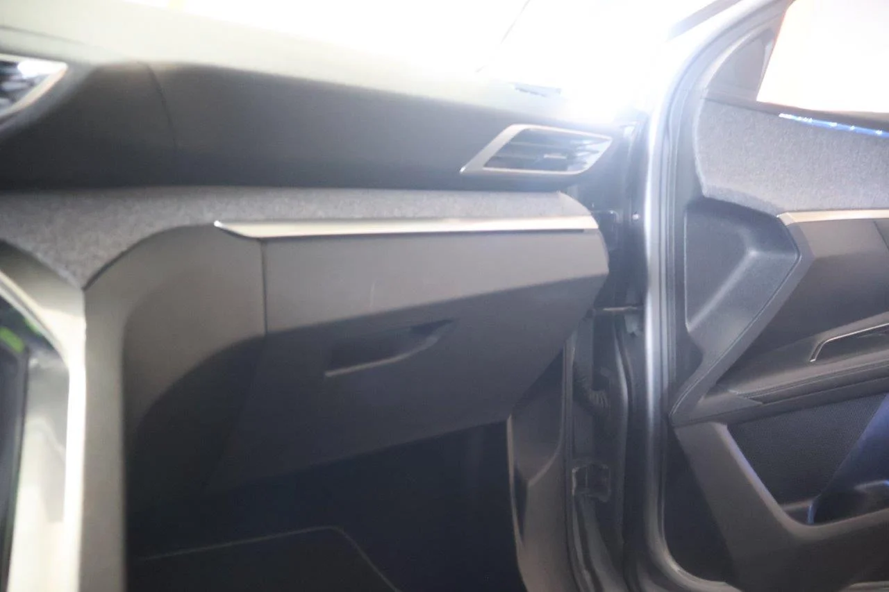Peugeot 3008 - View model 31