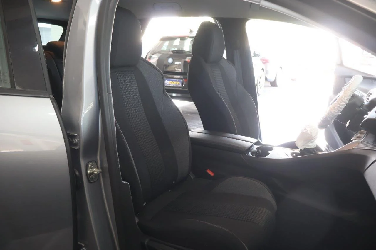 Peugeot 3008 - View model 22