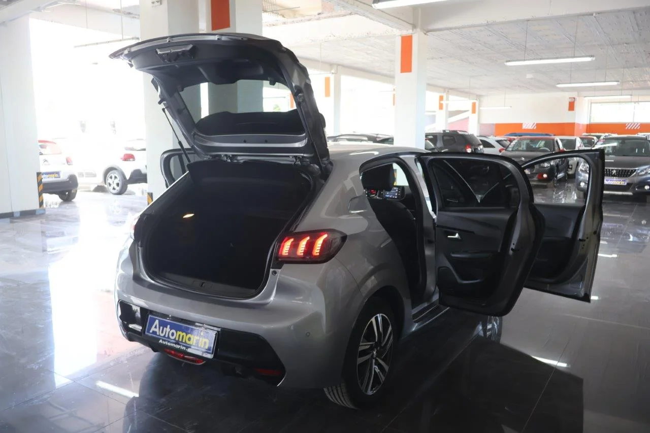 Peugeot 208 - View model 7