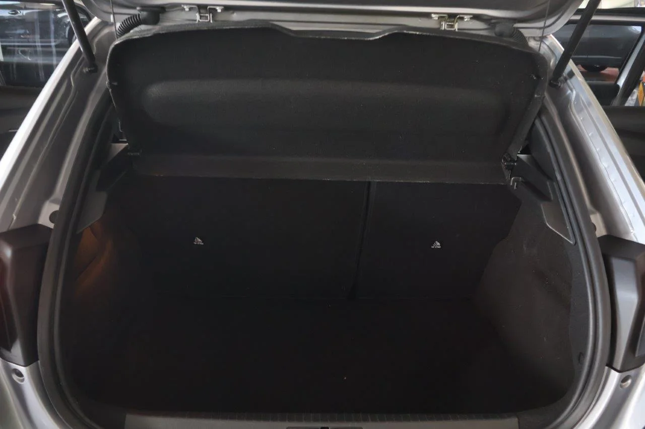 Peugeot 208 - View model 10