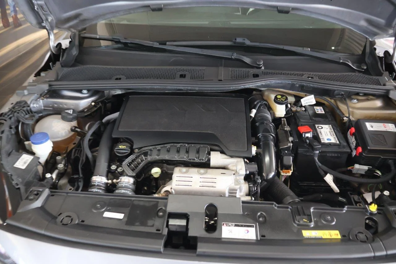 Peugeot 208 - View model 20