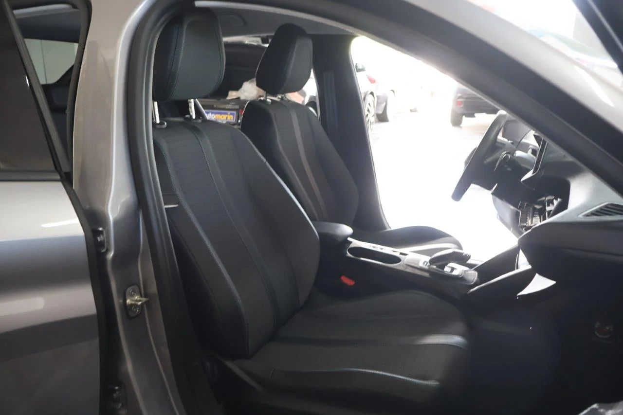 Peugeot 208 - View model 23