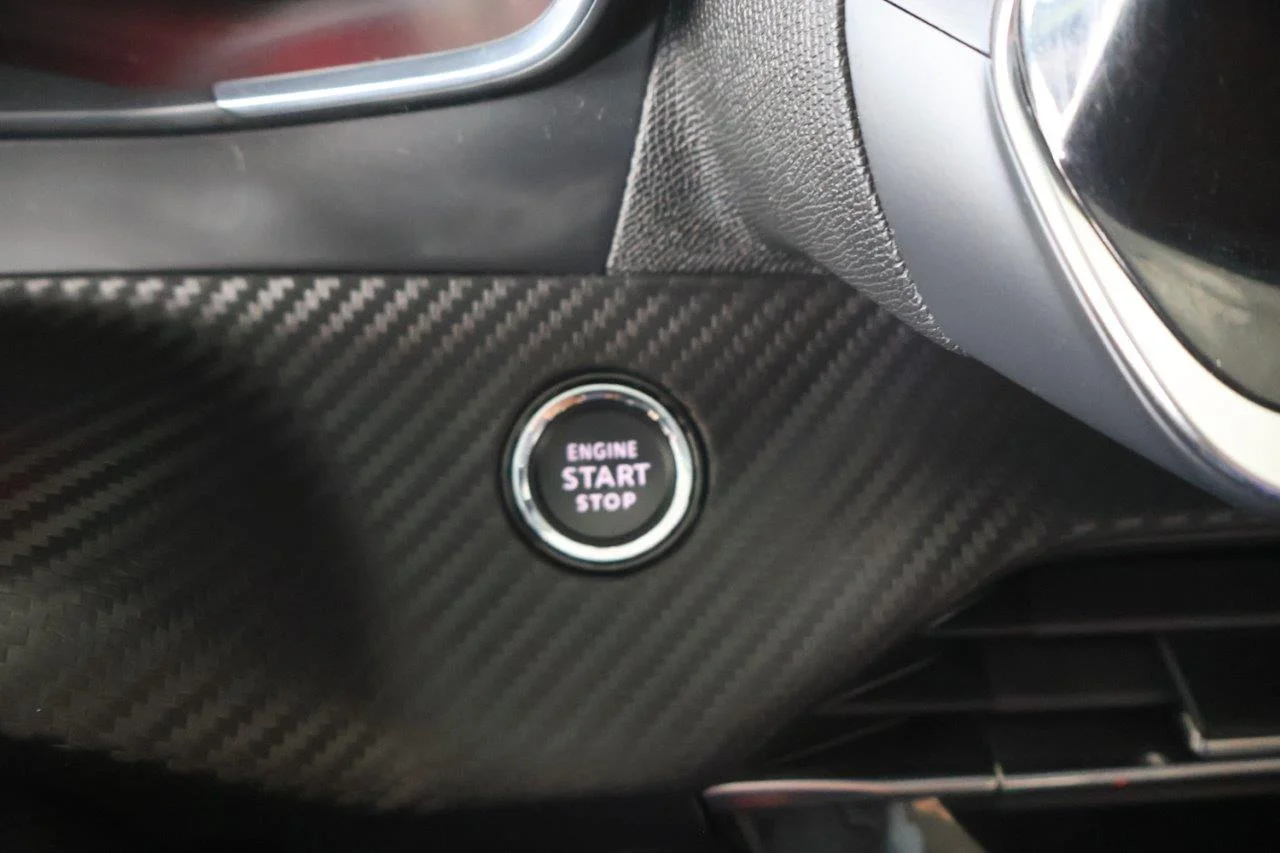 Peugeot 208 - View model 31