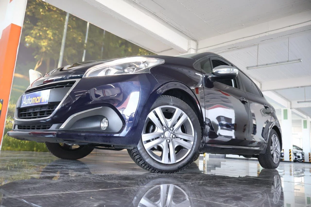 View 2 - Peugeot 208 - 2018
