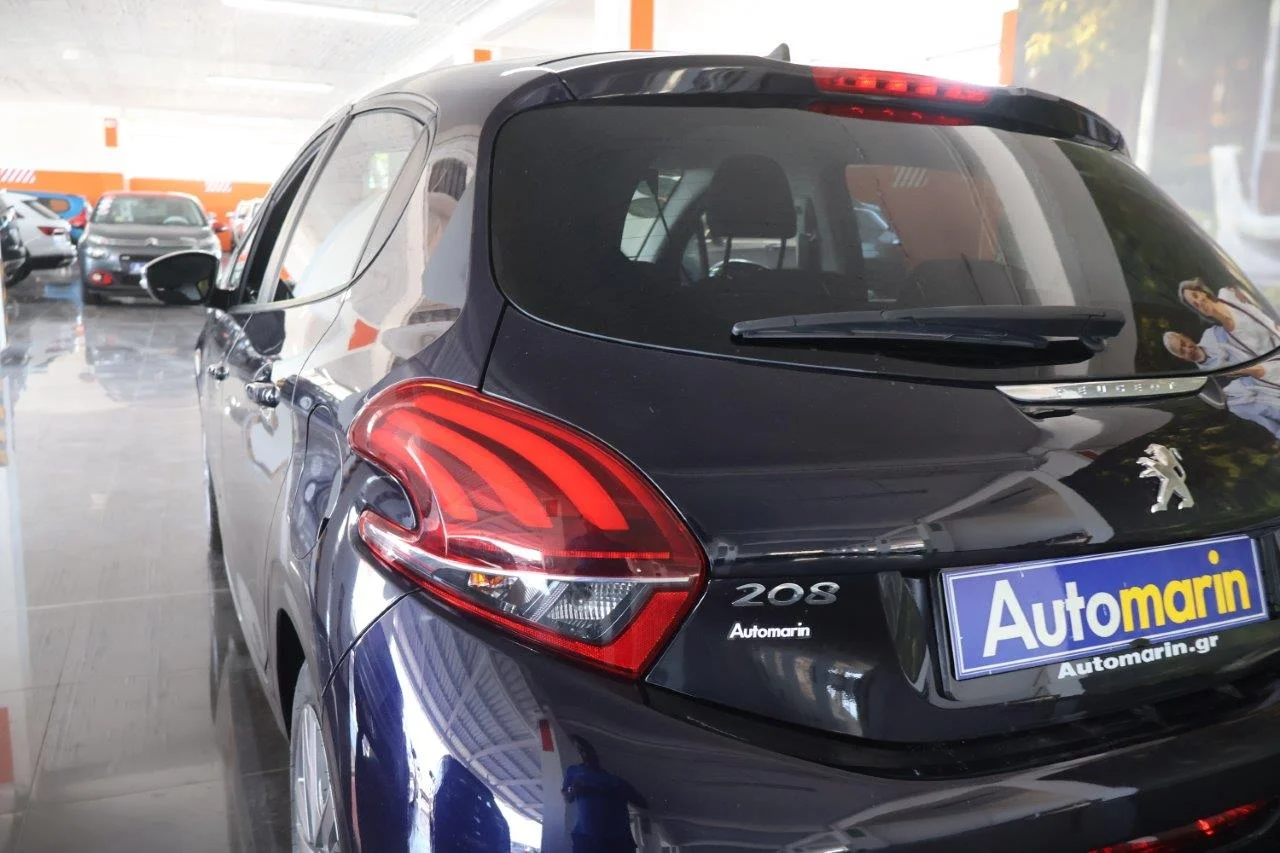 Peugeot 208 - View model 12
