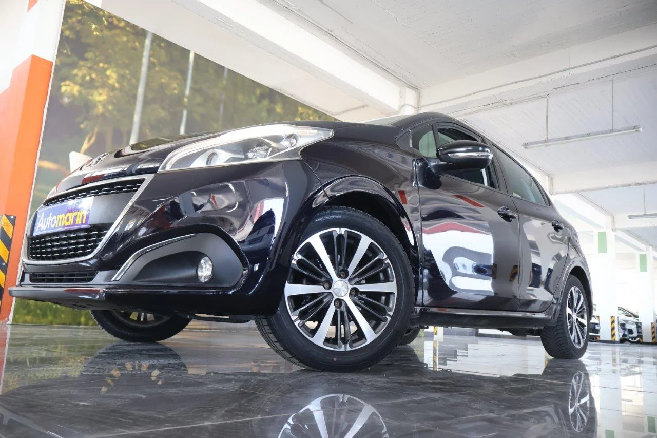 View 2 - Peugeot 208 - 2017