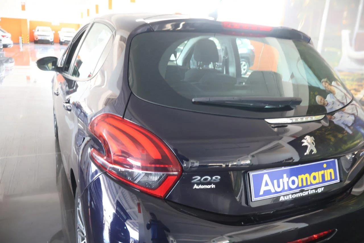 Peugeot 208 - View model 12