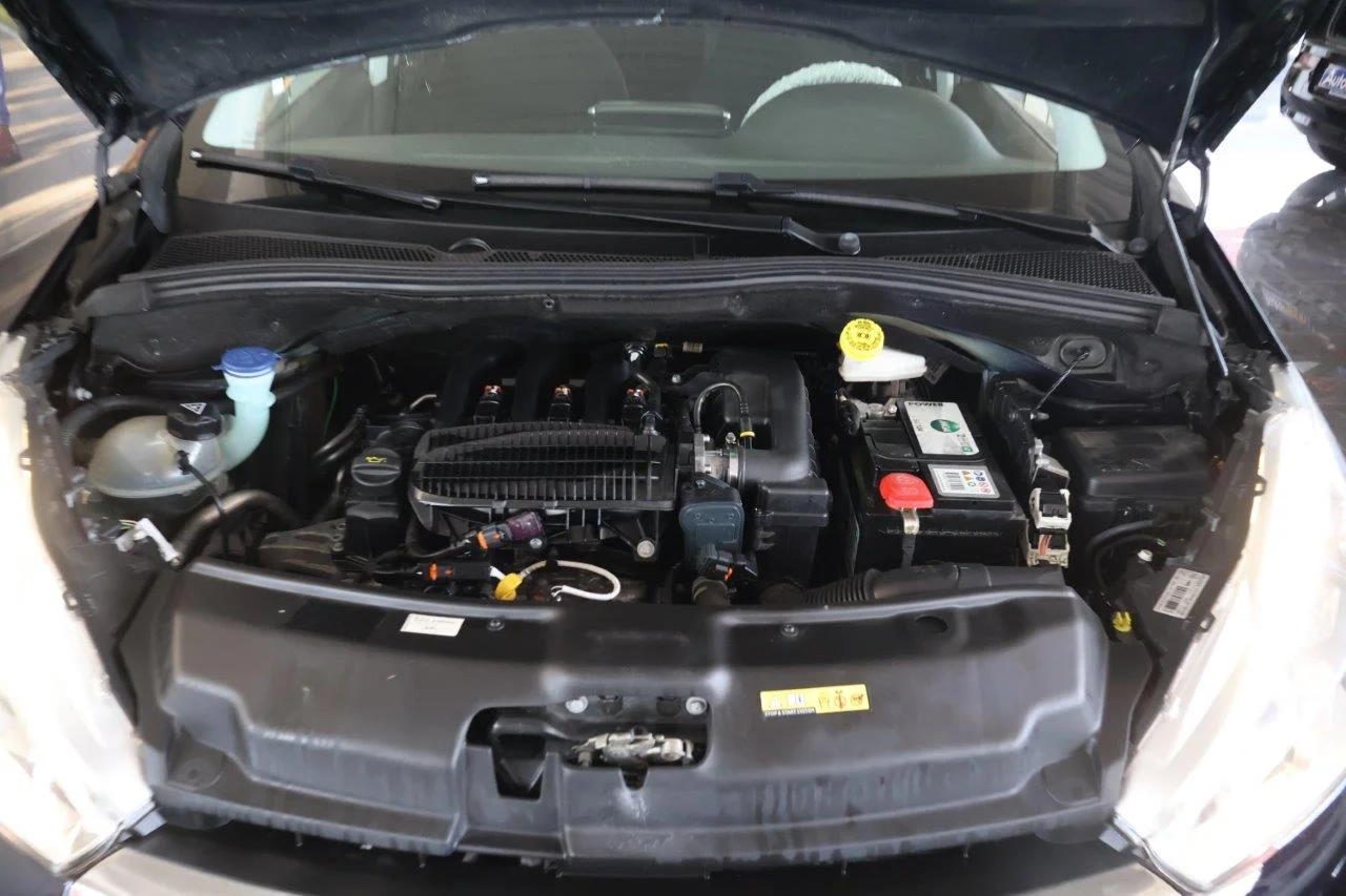 Peugeot 208 - View model 20