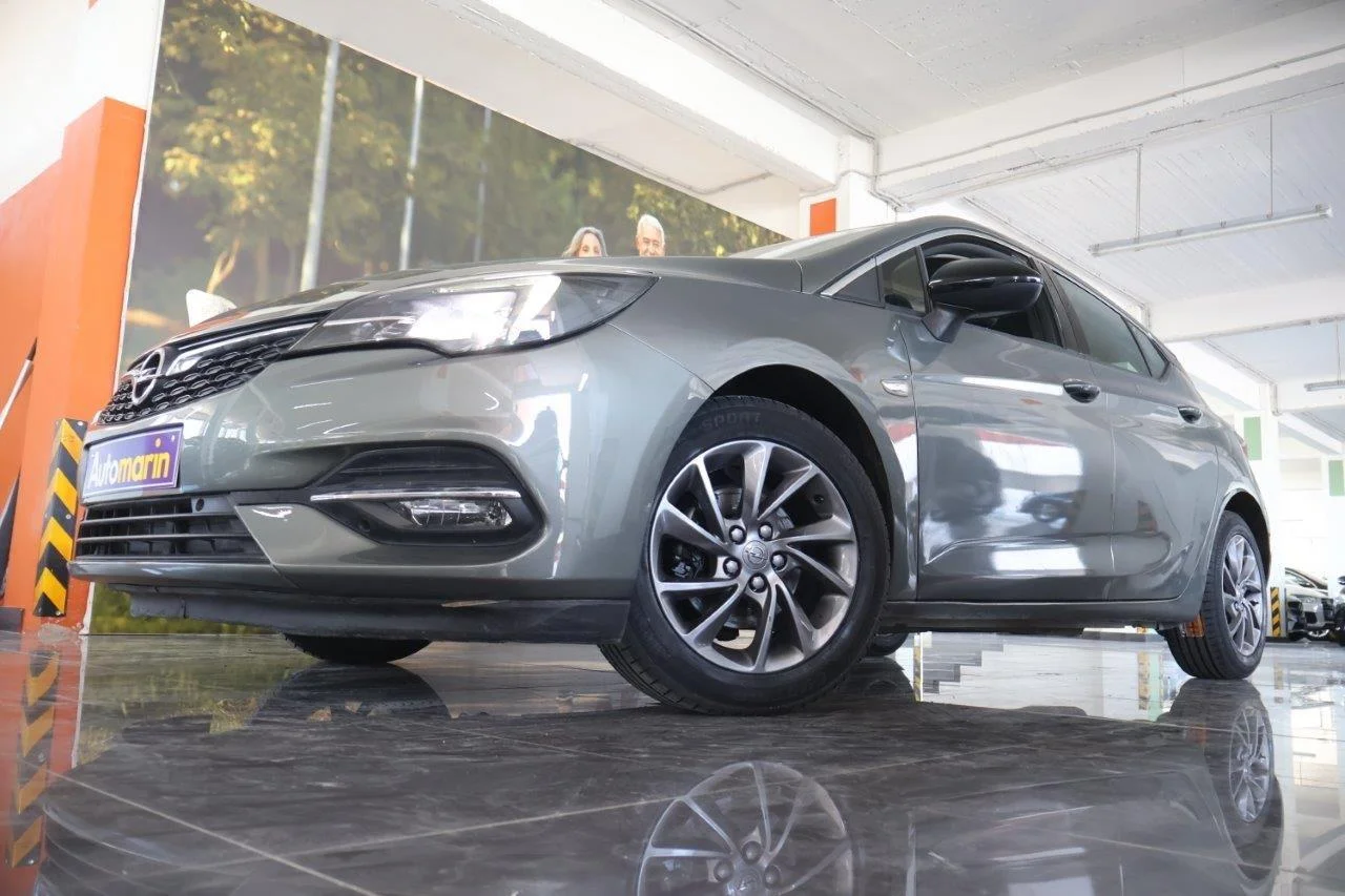 View 2 - Opel Astra - 2021