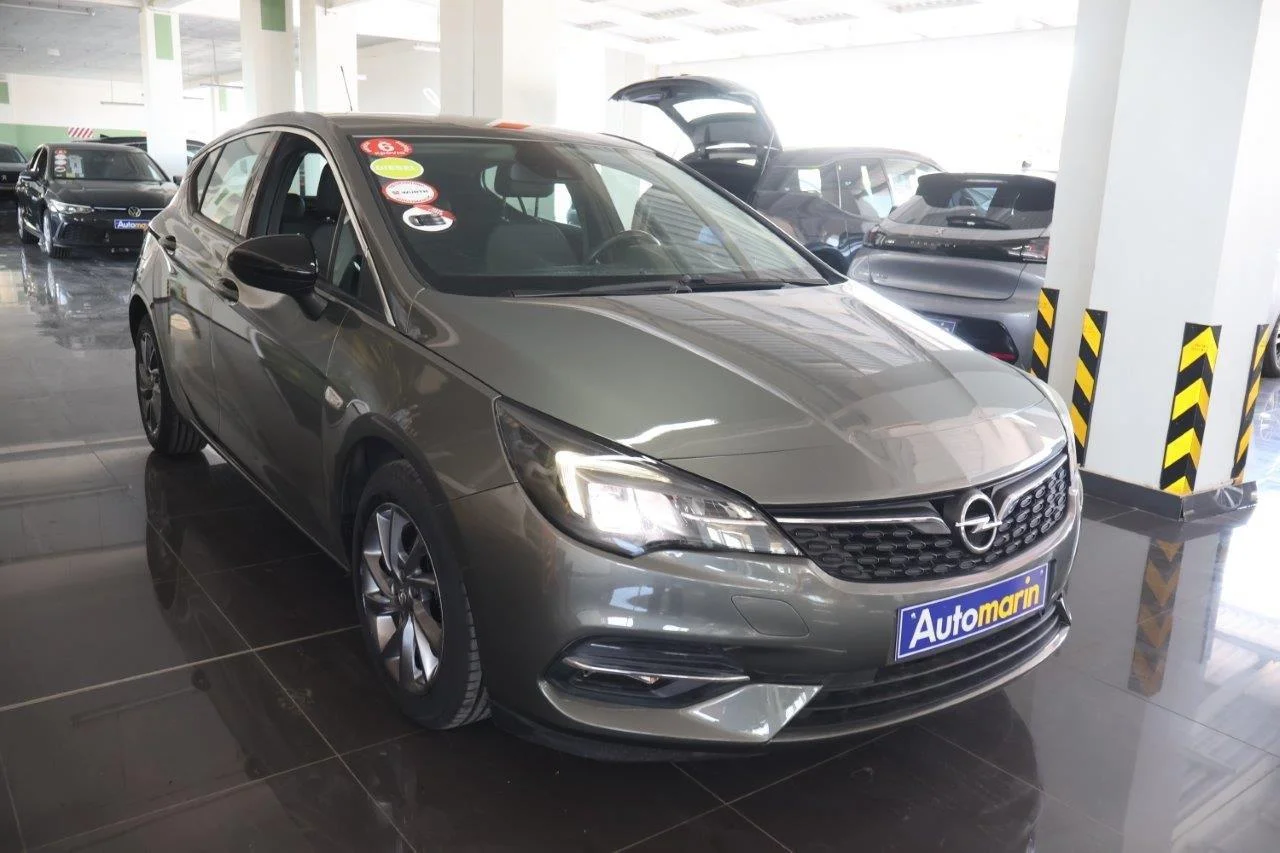 View 4 - Opel Astra - 2021