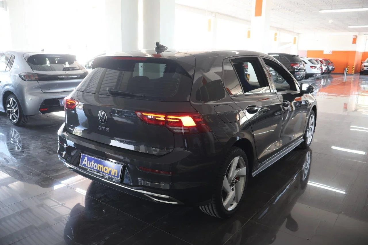 View 5 - Volkswagen Golf - 2022