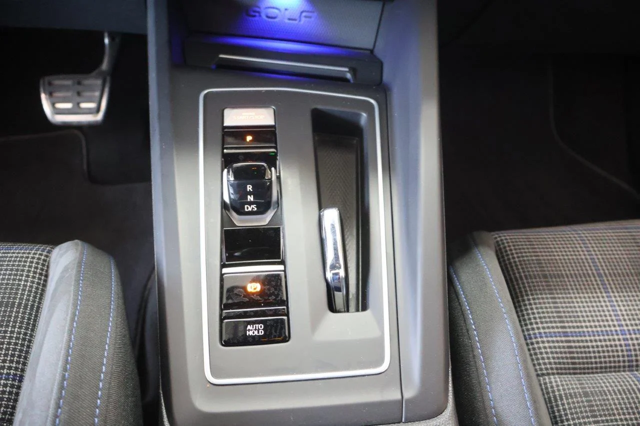 Volkswagen Golf - View model 33