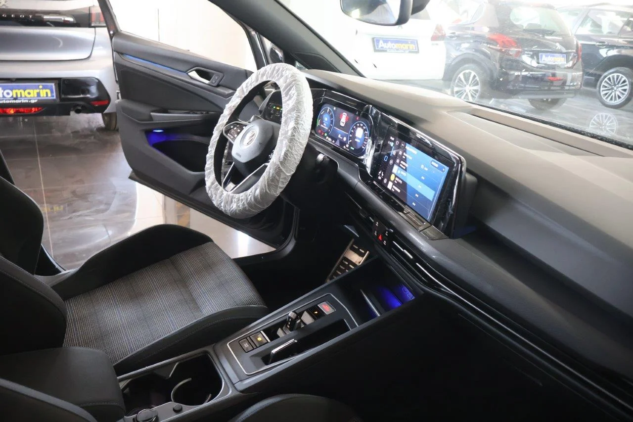 Volkswagen Golf - View model 36