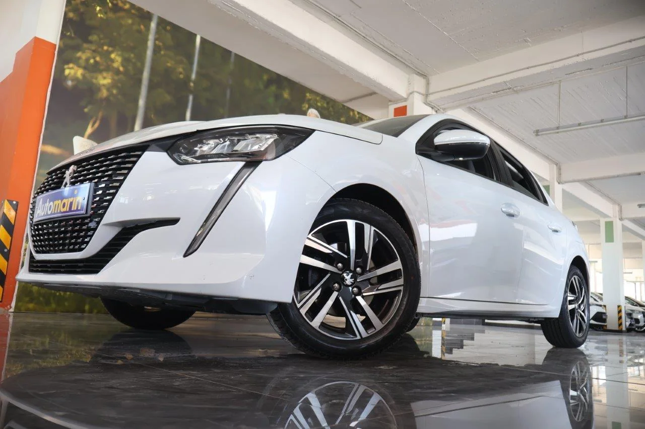 View 2 - Peugeot 208 - 2020