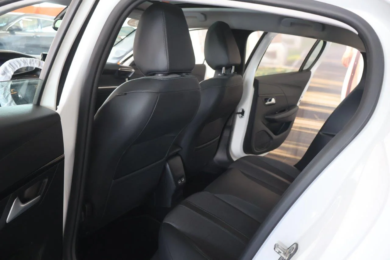 Peugeot 208 - View model 23