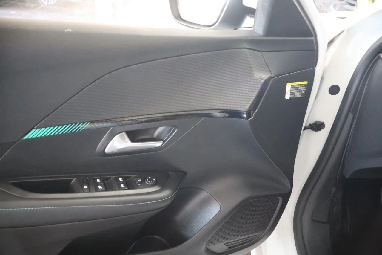 Peugeot 208 - View model 33