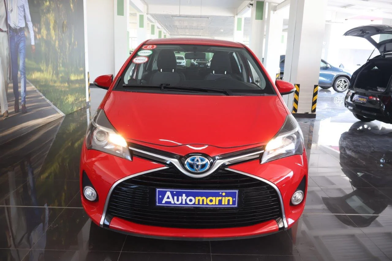 View 3 - Toyota Yaris - 2015