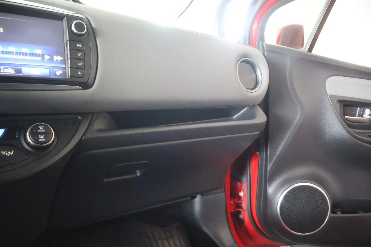 Toyota Yaris - View model 30
