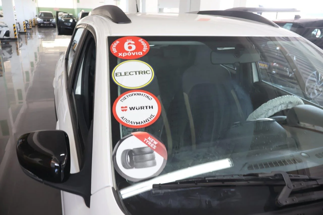 Dacia Spring - View model 20