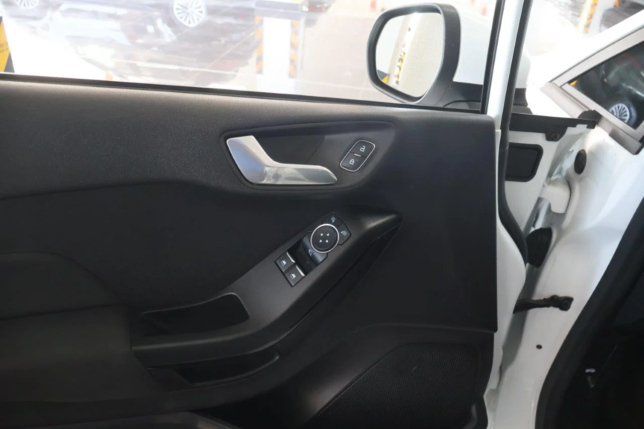 Ford Fiesta - View model 32