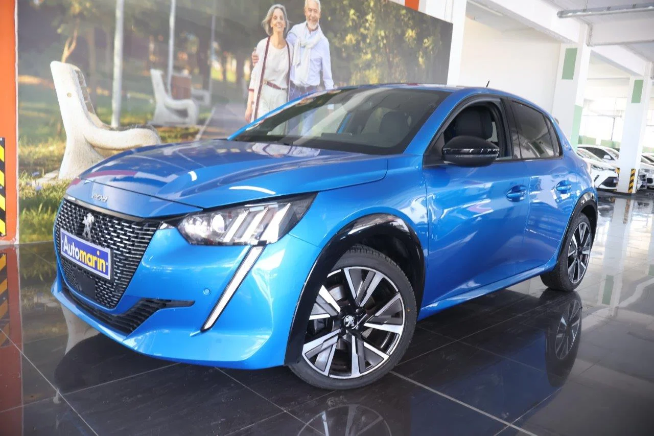 View 1 - Peugeot 208 - 2020