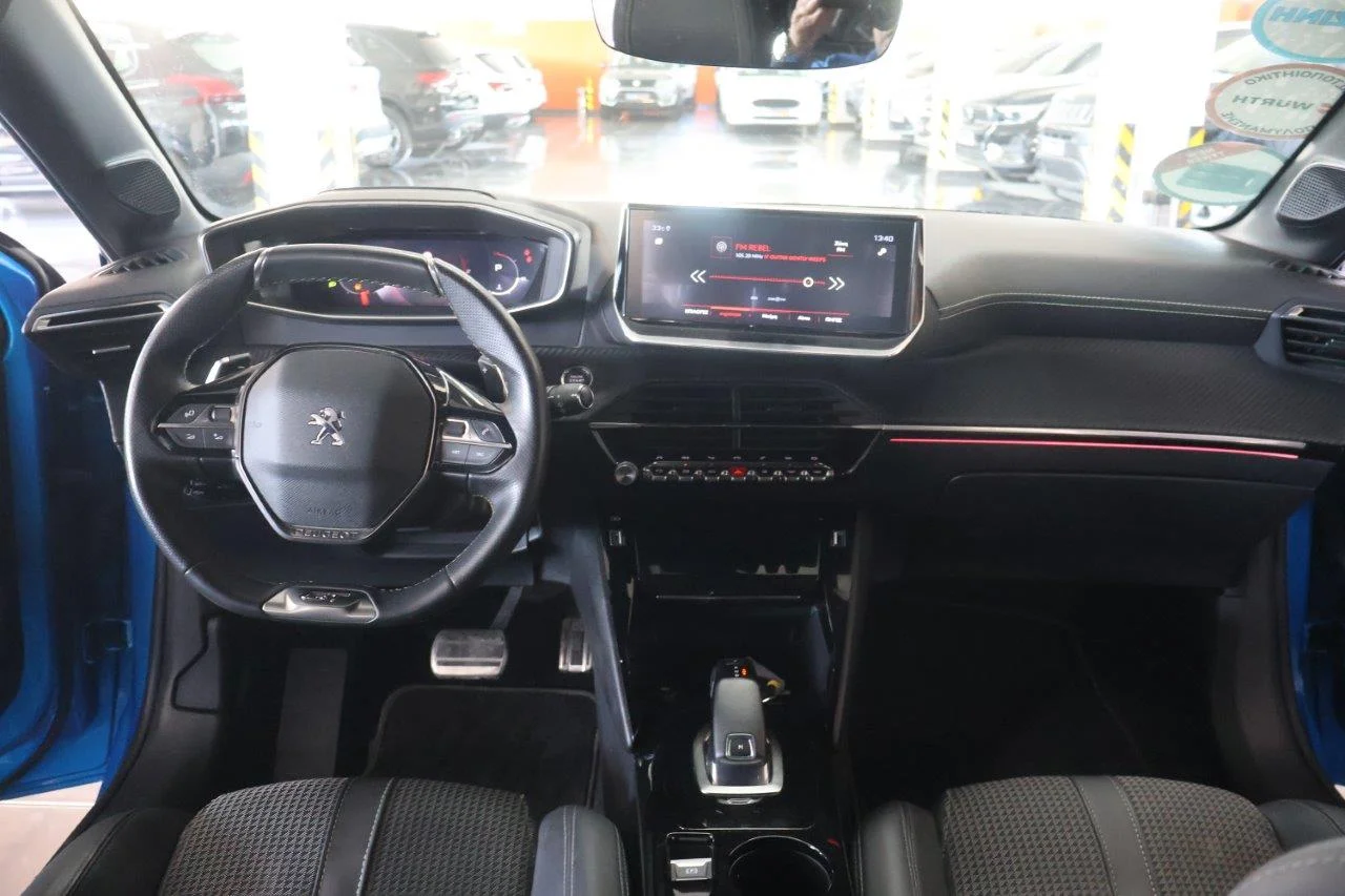 Peugeot 208 - View model 21