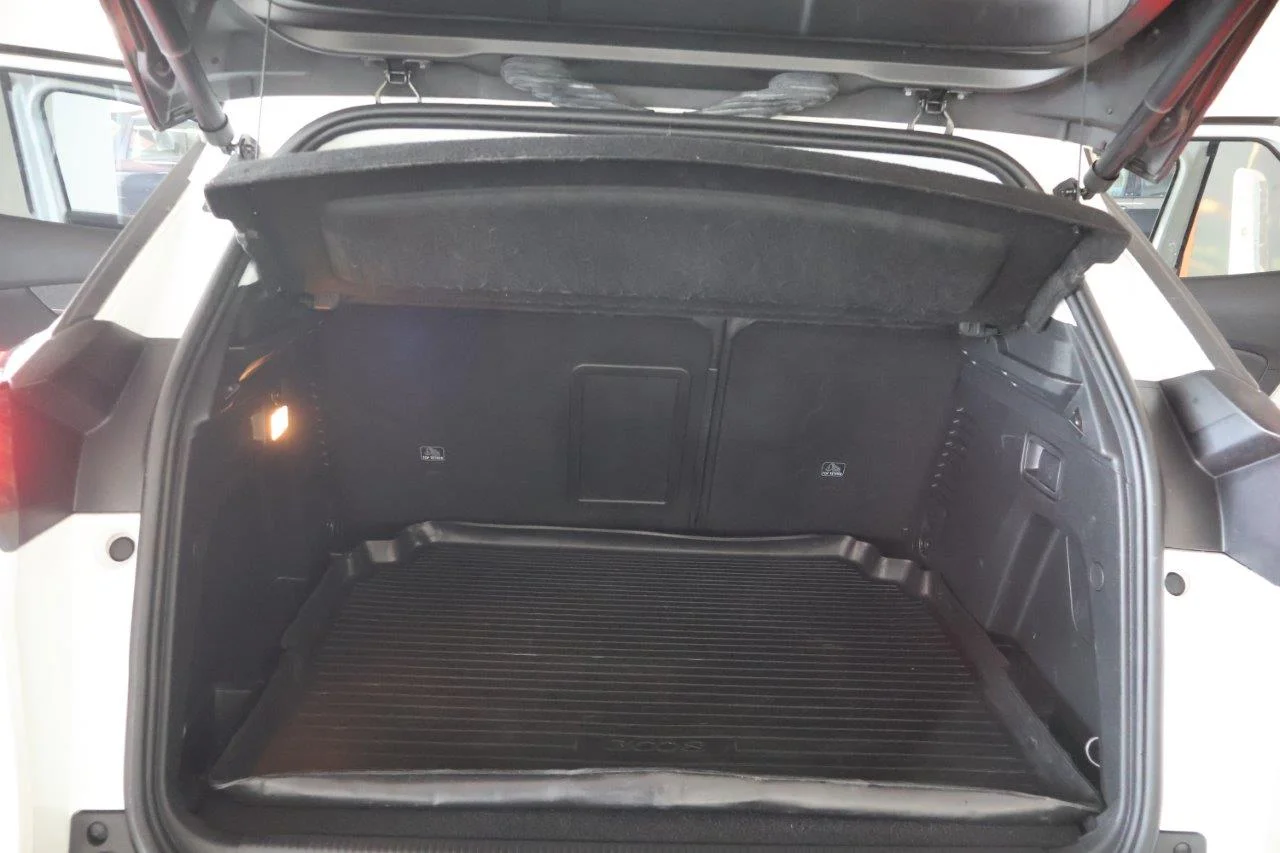 Peugeot 3008 - View model 10
