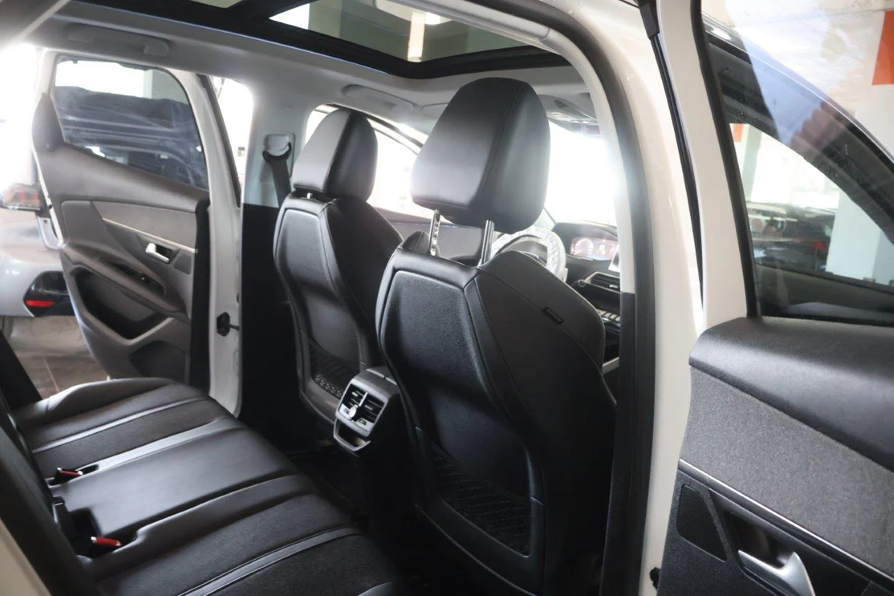 Peugeot 3008 - View model 27