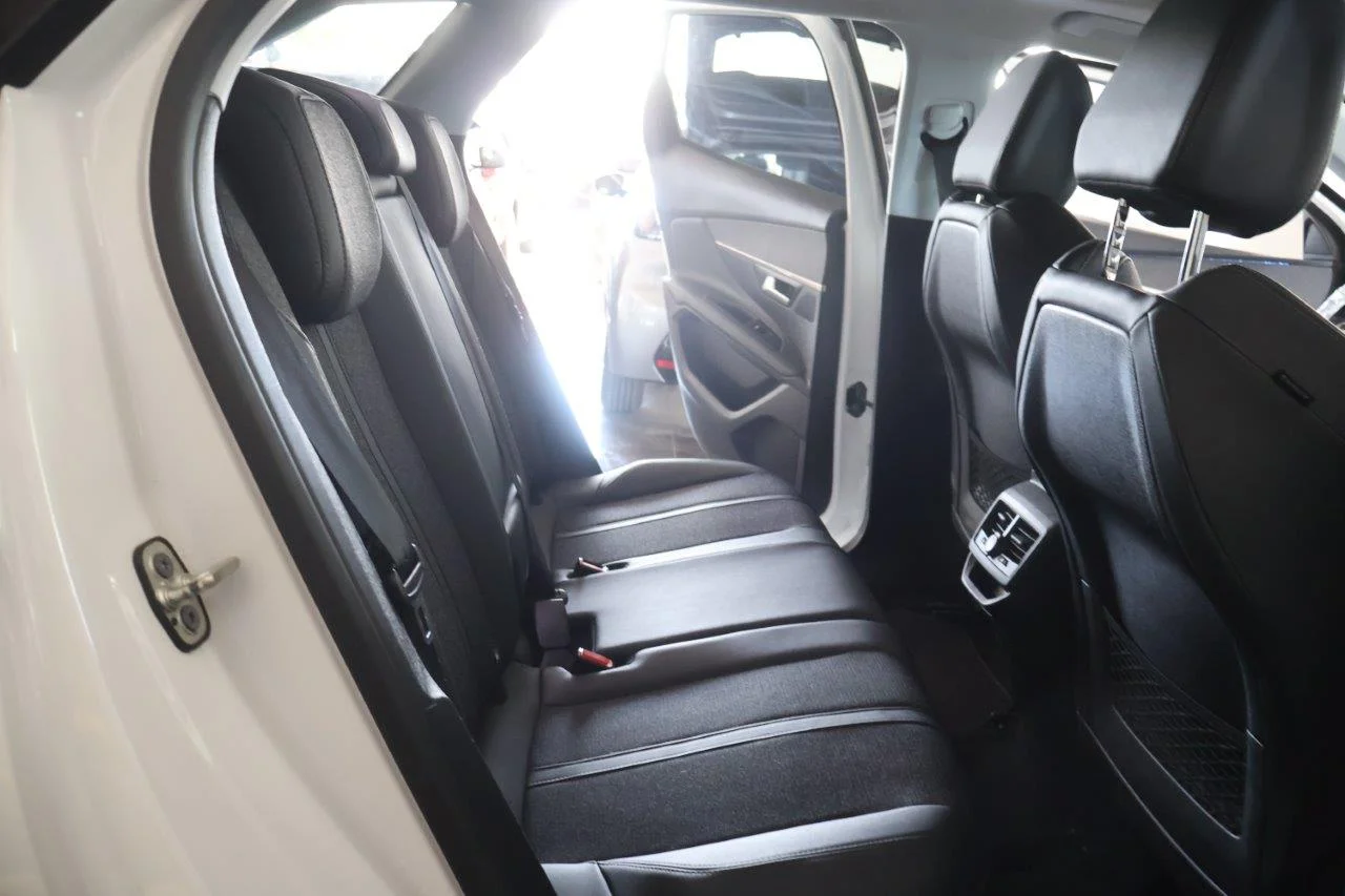 Peugeot 3008 - View model 28