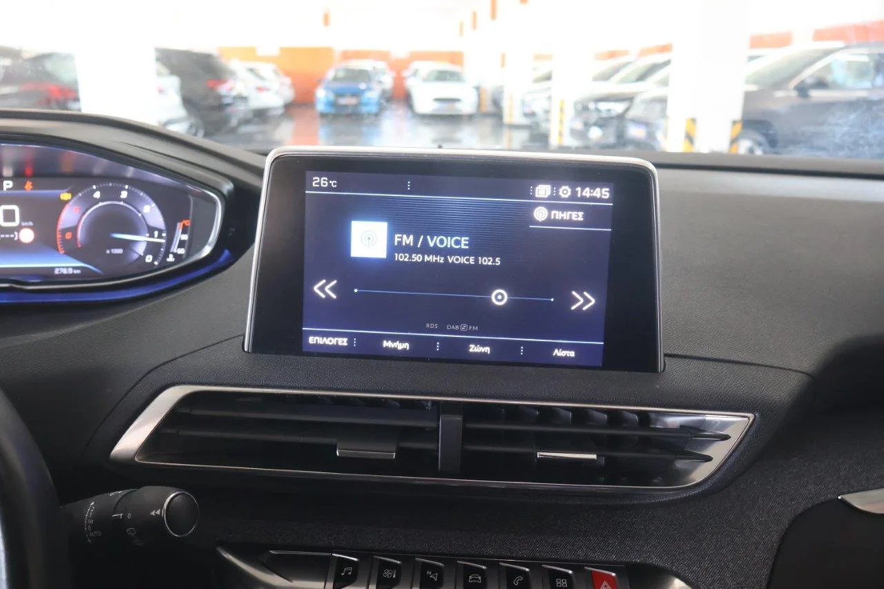 Peugeot 3008 - View model 30
