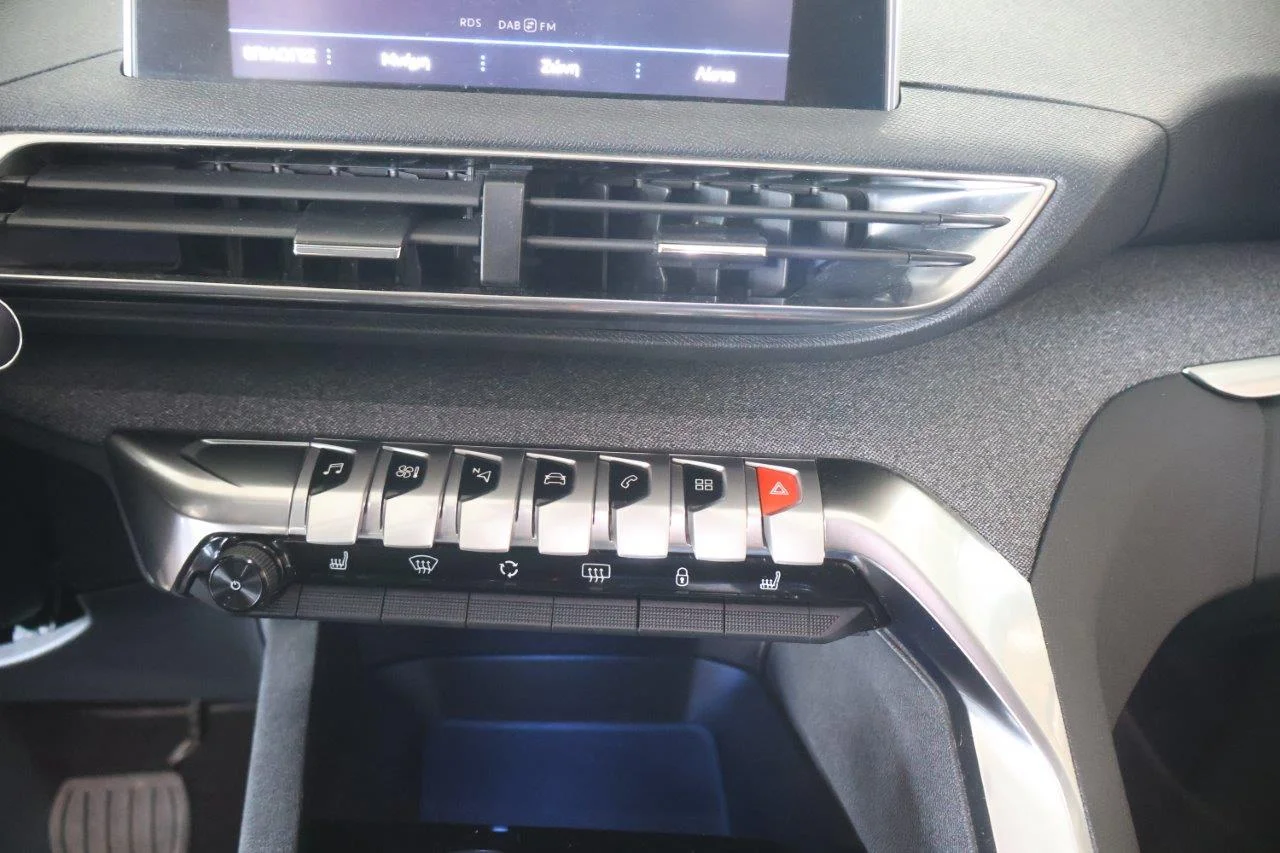 Peugeot 3008 - View model 33