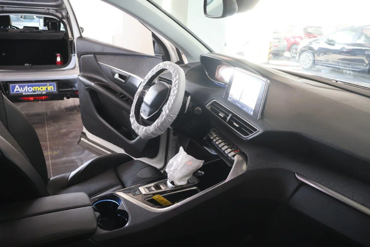 Peugeot 3008 - View model 39