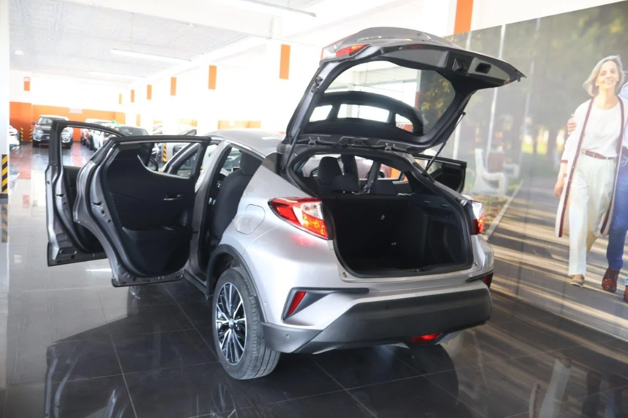 Toyota C-HR - View model 9