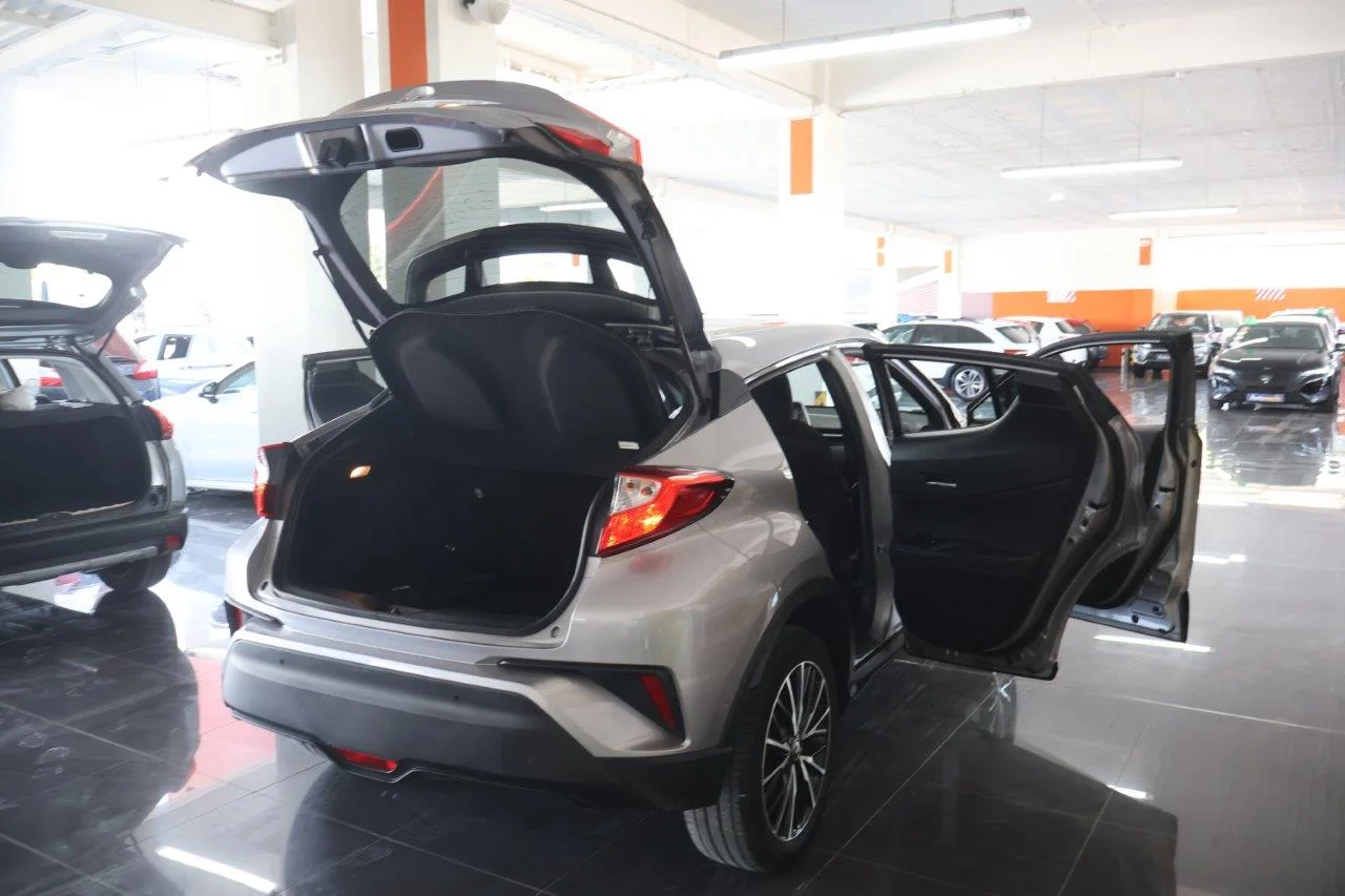 Toyota C-HR - View model 10