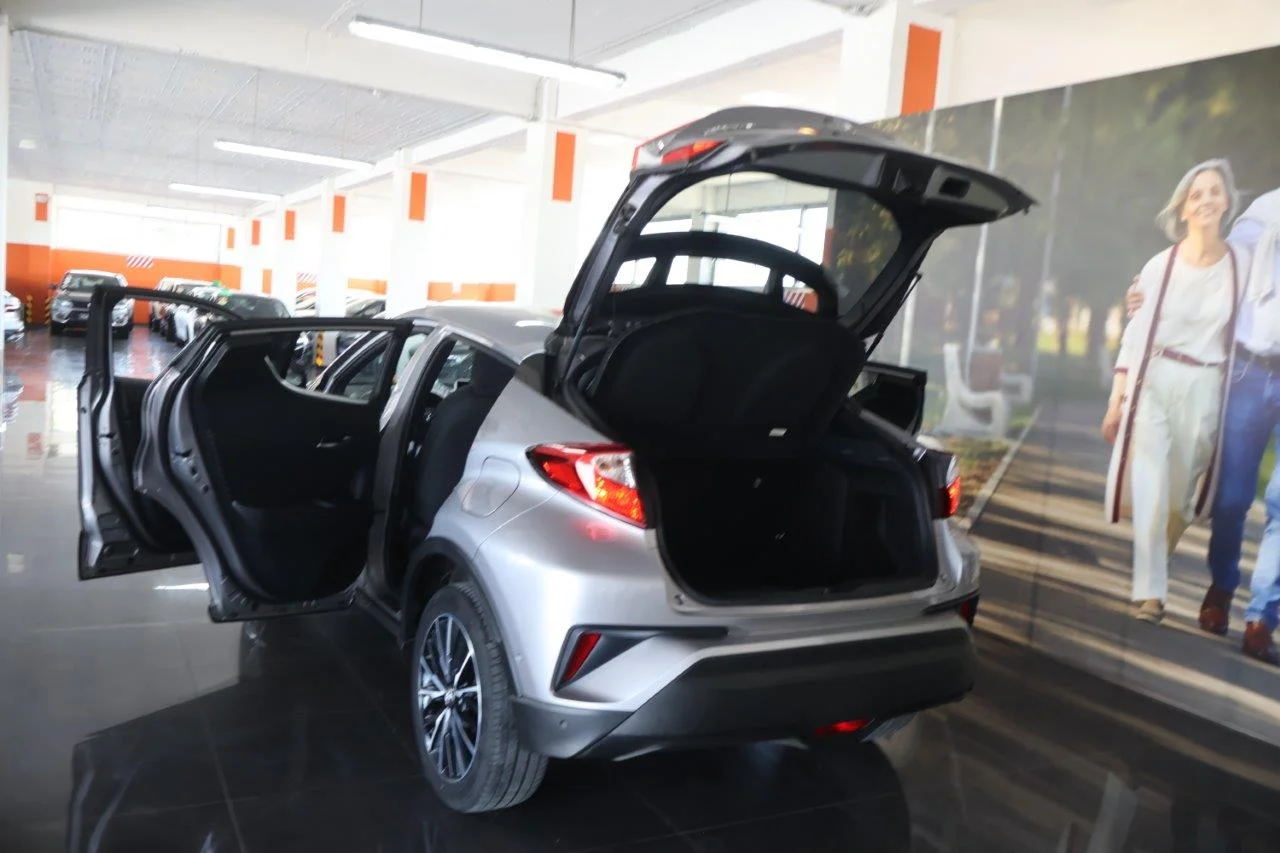 Toyota C-HR - View model 12