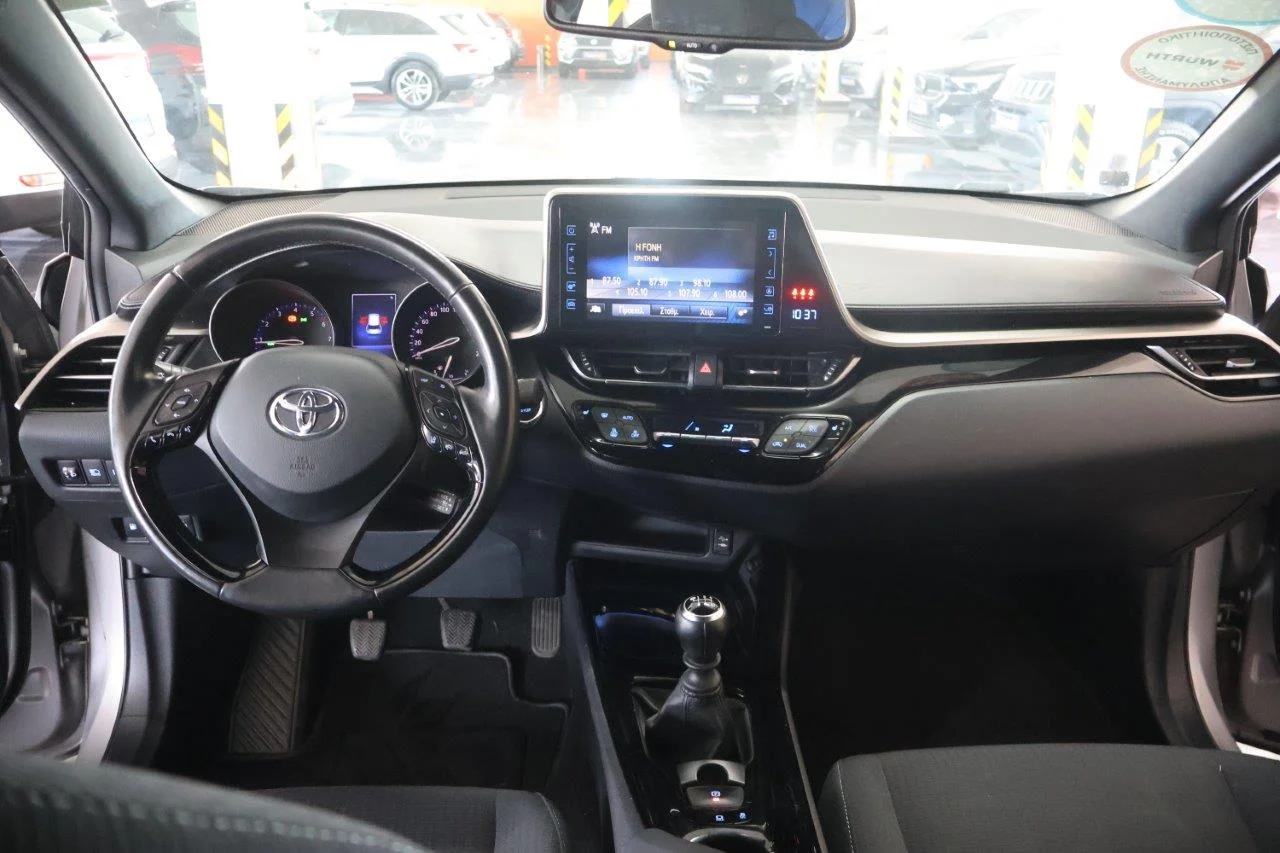 Toyota C-HR - View model 24