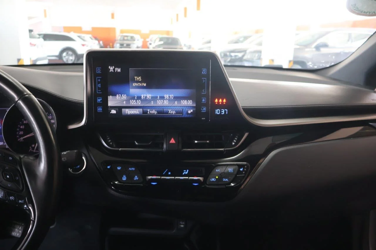 Toyota C-HR - View model 31