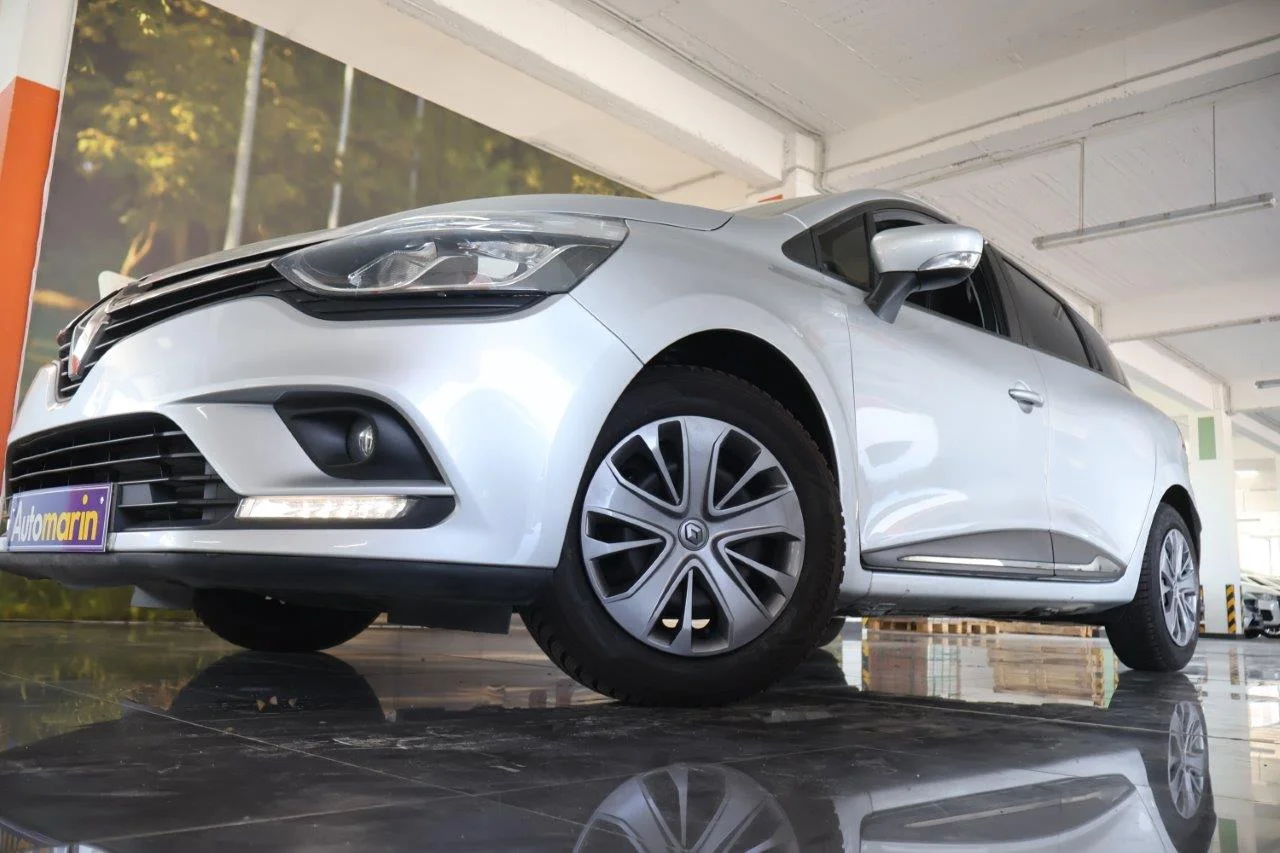 View 2 - Renault Clio - 2019