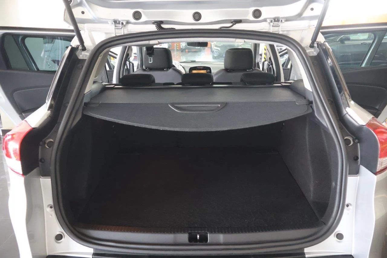 Renault Clio - View model 10