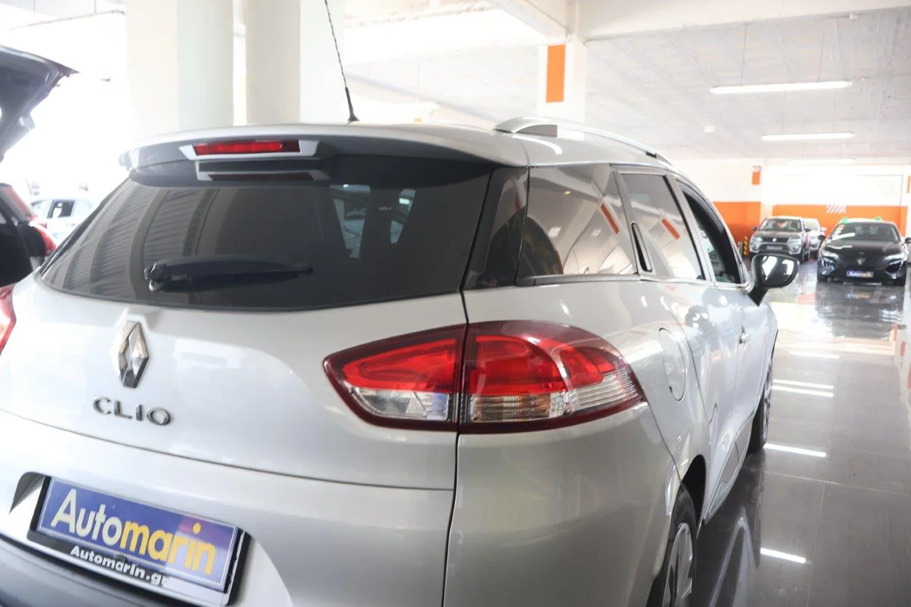 Renault Clio - View model 11