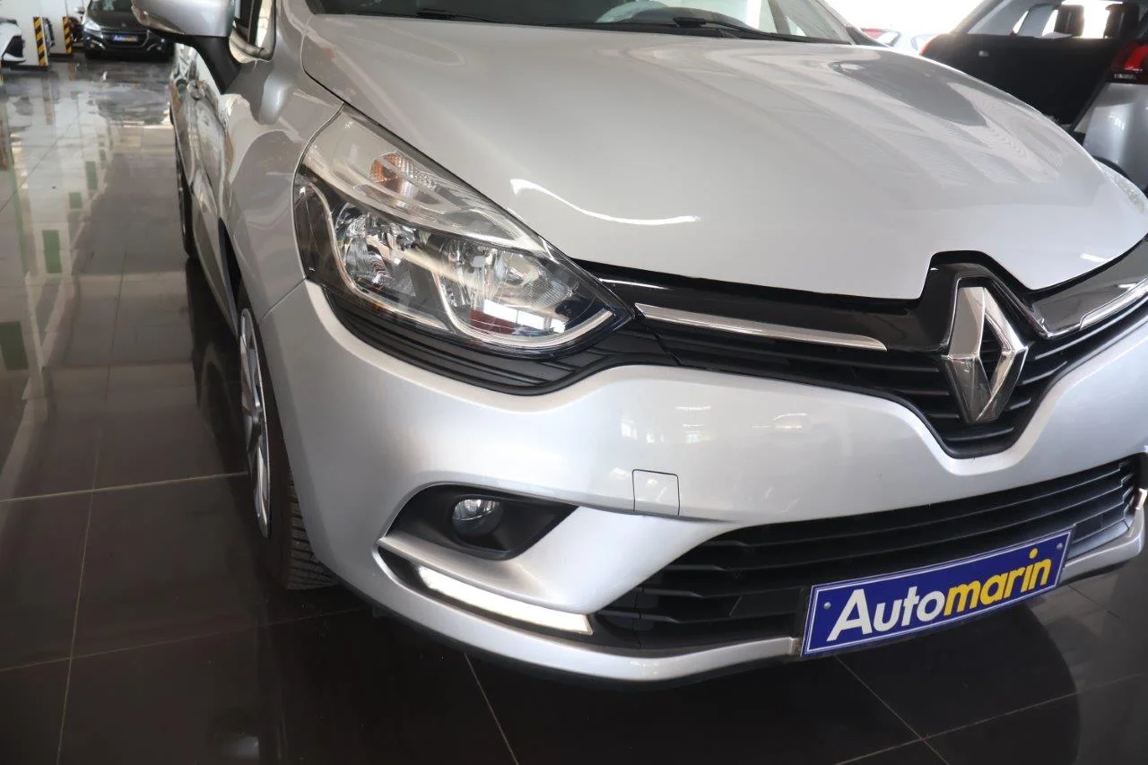 Renault Clio - View model 19