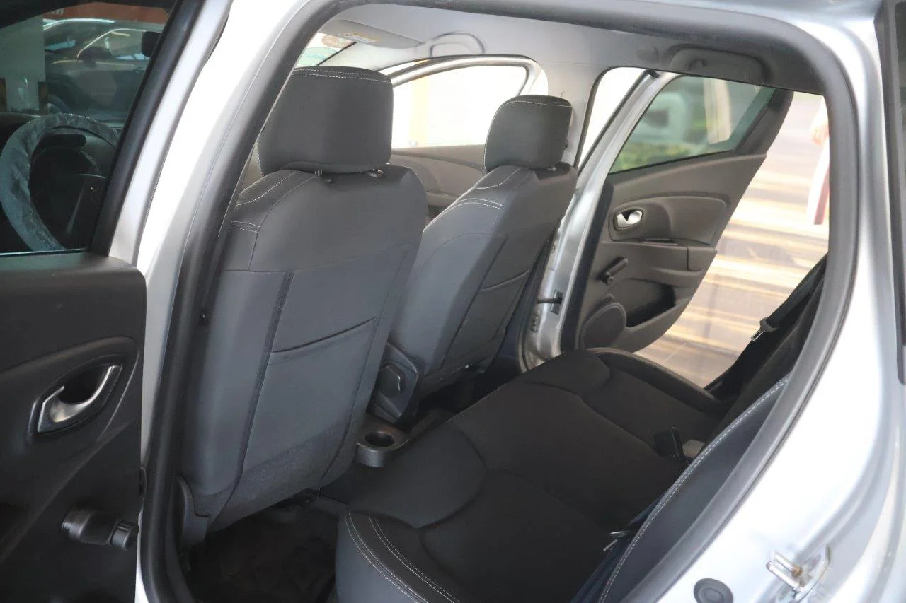 Renault Clio - View model 25
