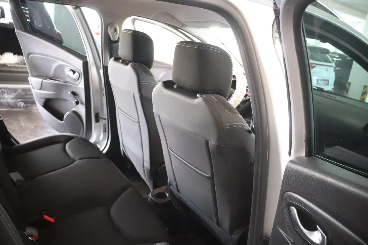 Renault Clio - View model 27