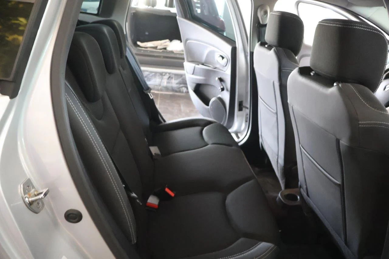 Renault Clio - View model 28
