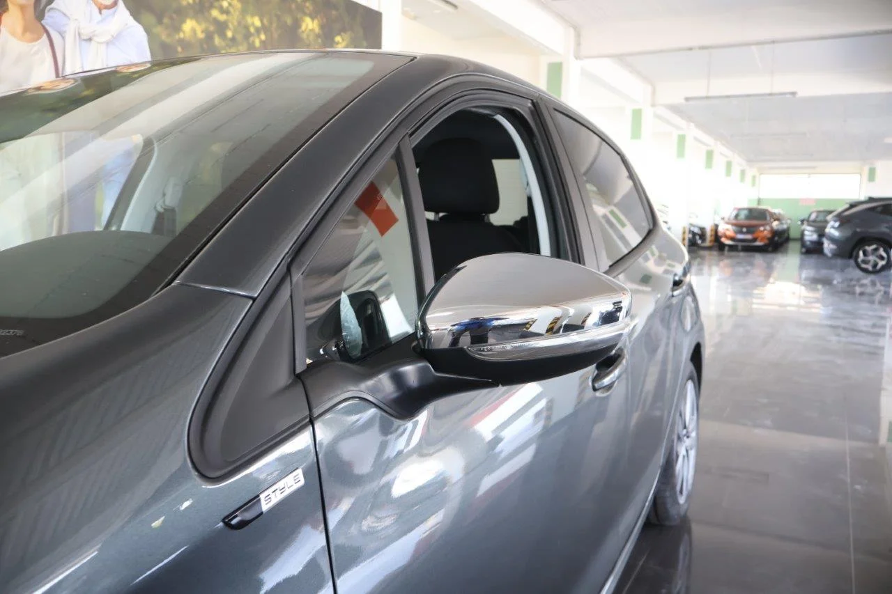 Peugeot 208 - View model 15