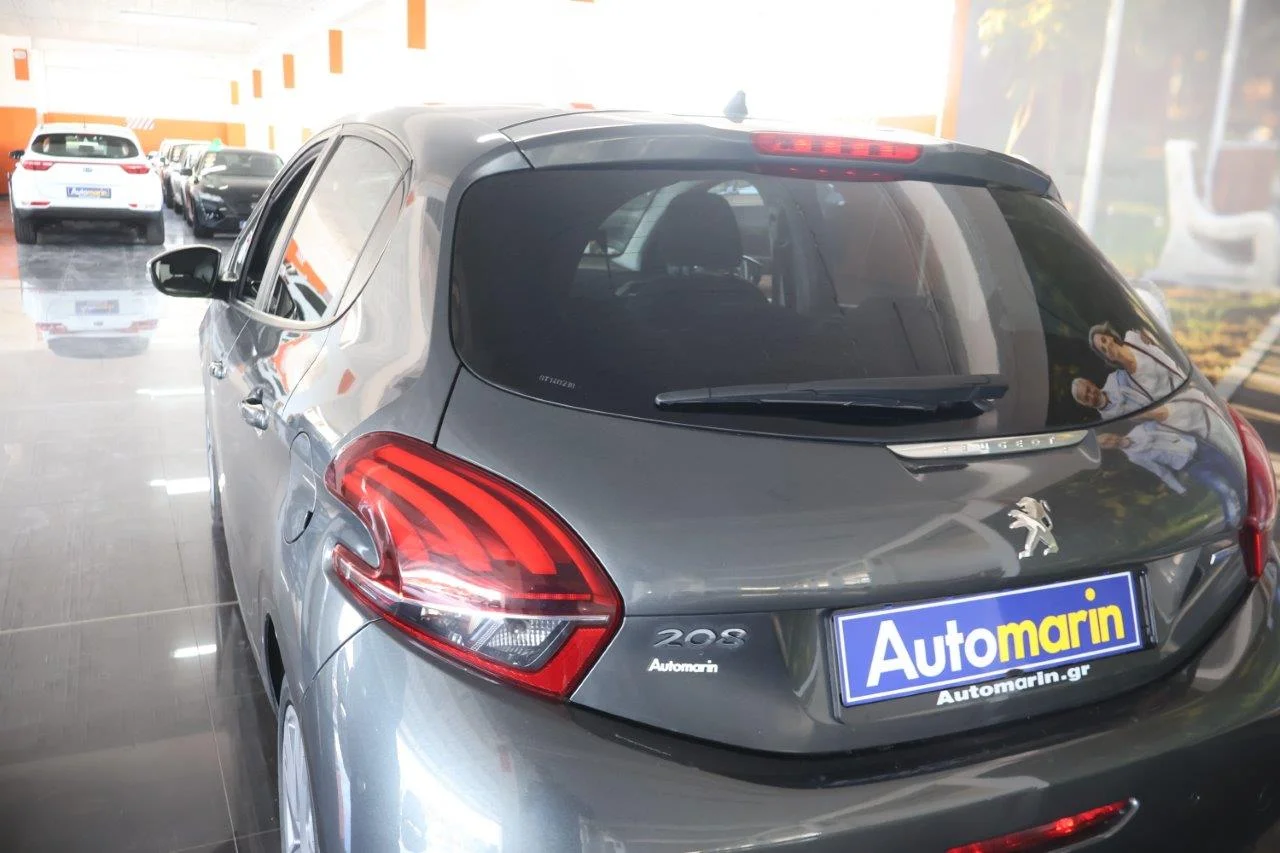 Peugeot 208 - View model 12