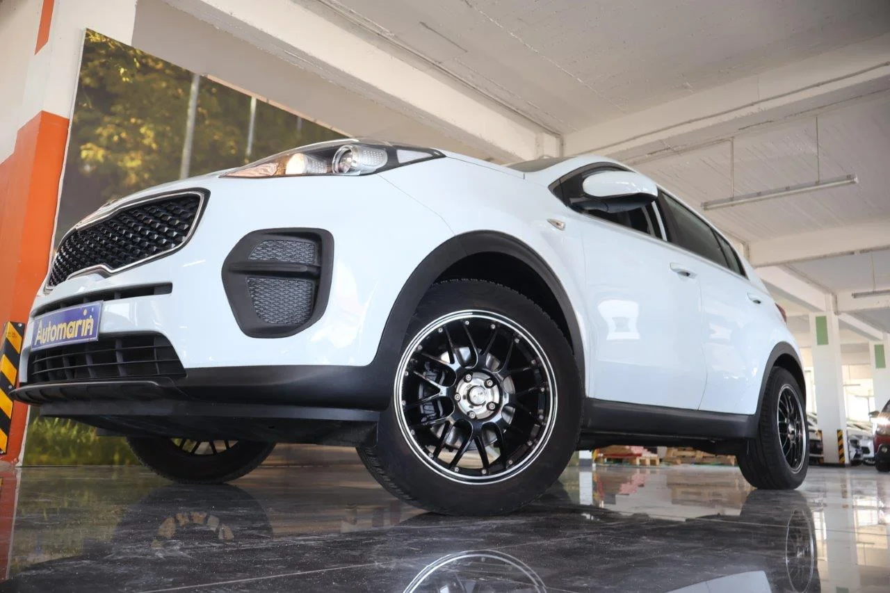 View 2 - Kia Sportage - 2017