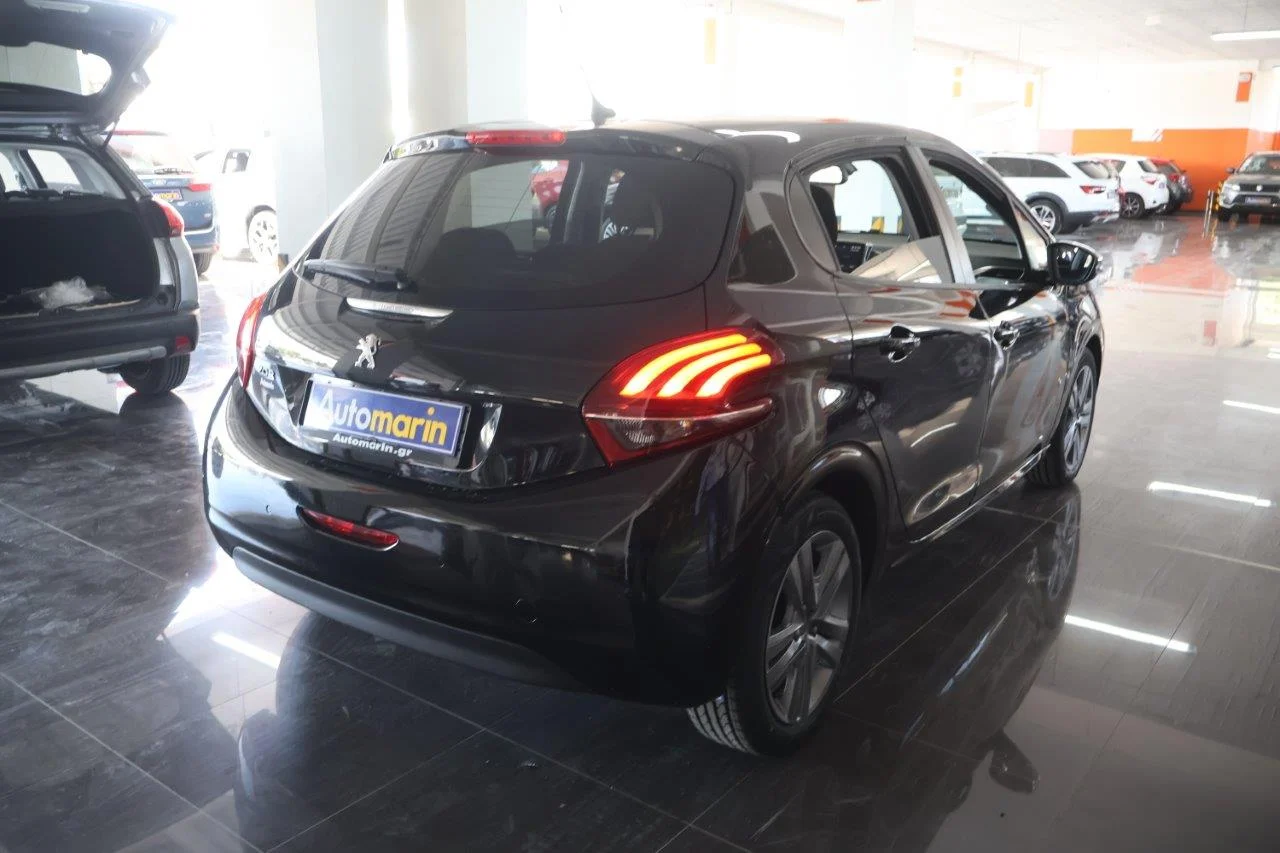 View 5 - Peugeot 208 - 2019