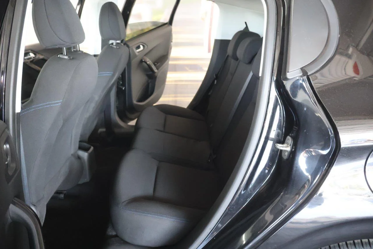 Peugeot 208 - View model 27